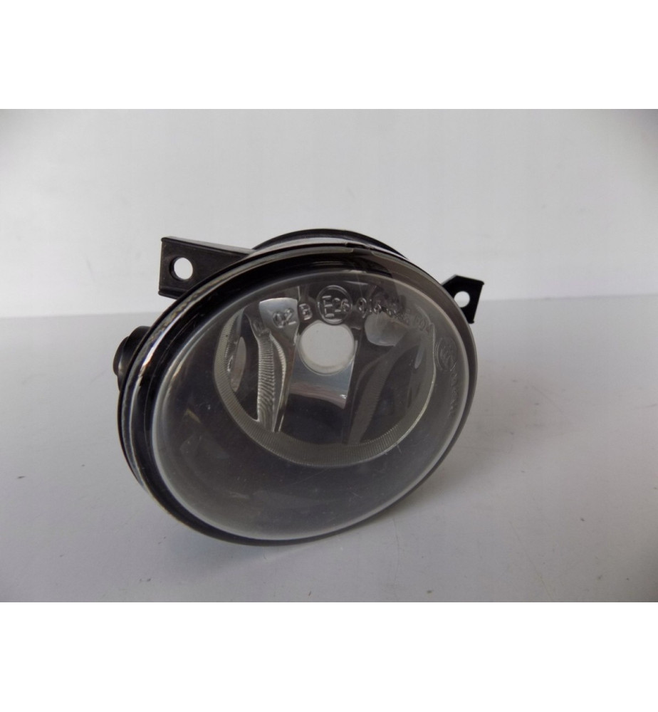 VW Amarok - Halogen Lewy -...