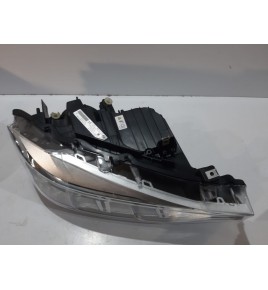 BMW 3 F30/F31 LCI Lampa Bi-Xenon Prawa - 13006