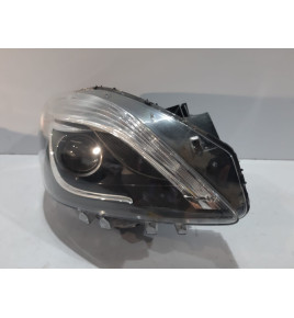 Mercedes W246 Lampa Bi-Xenon R uszkodzona - 13014