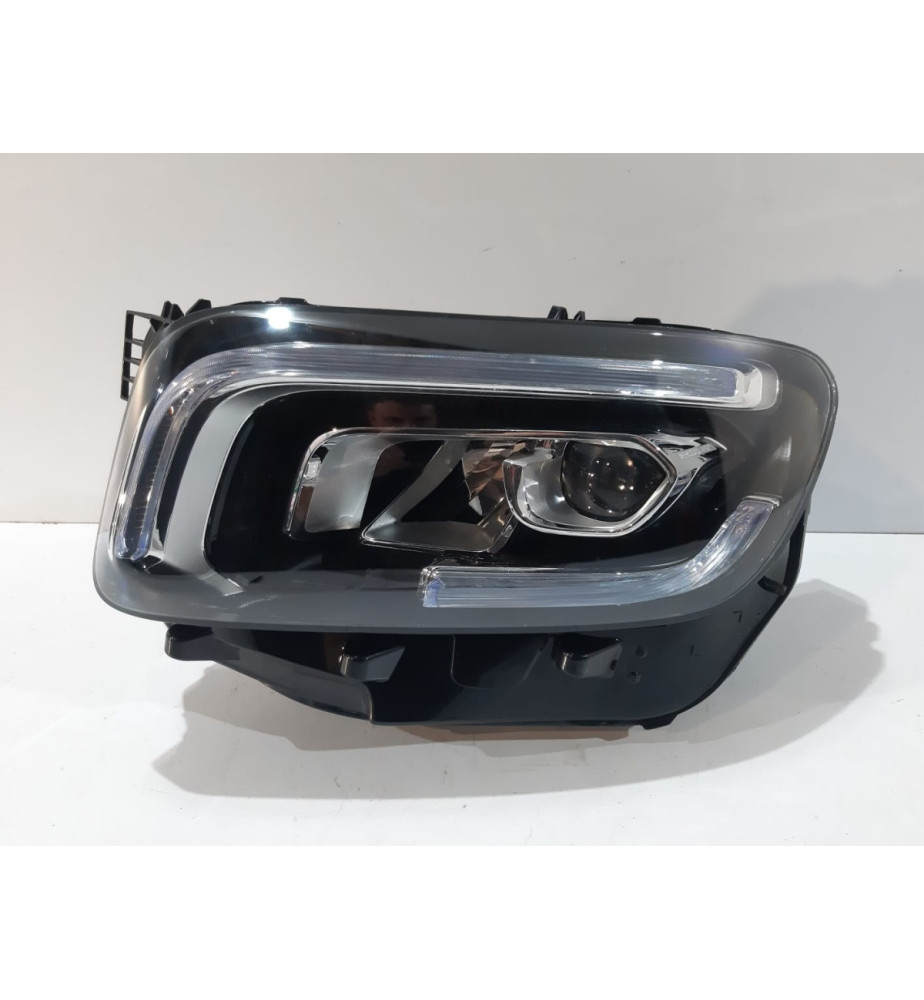 Mercedes GLB A247 Lampa...