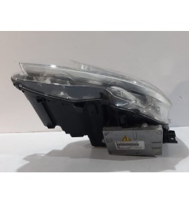 Mercedes C W204 Lampa Xenon - Lewa - 13067