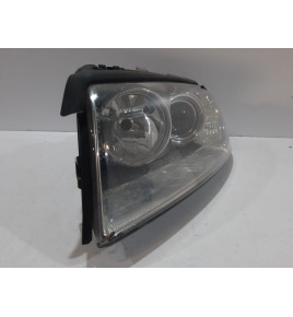 Audi A8 D3 lampa Przednia Xenon L - 13123