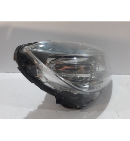 Mercedes Benz C W204 Lampa Xenon - R - 13124