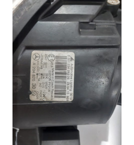 Mercedes Benz C W204 Lampa Xenon - R - 13124