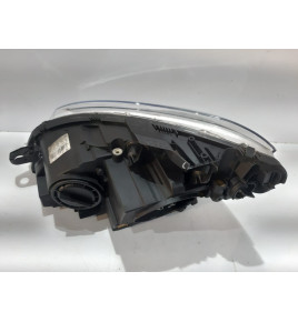 Mercedes Benz C W204 Lampa Xenon - R - 13124