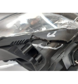 Mercedes Benz C W204 Lampa Xenon - R - 13124