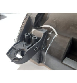 Mercedes Benz C W204 Lampa Xenon - R - 13124