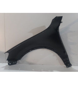 VW Touareg 7p Błotnik Prawy Uszkodzony - 13146