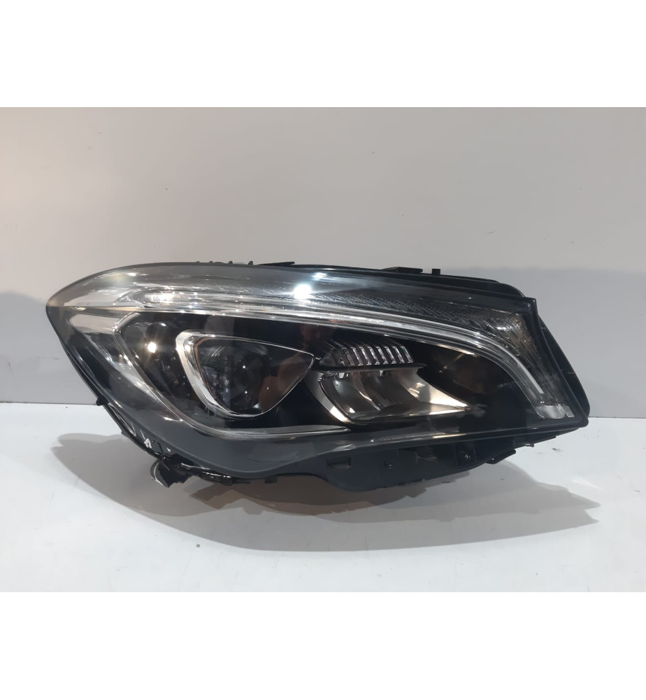 Mercedes CLA W117 Lampa...