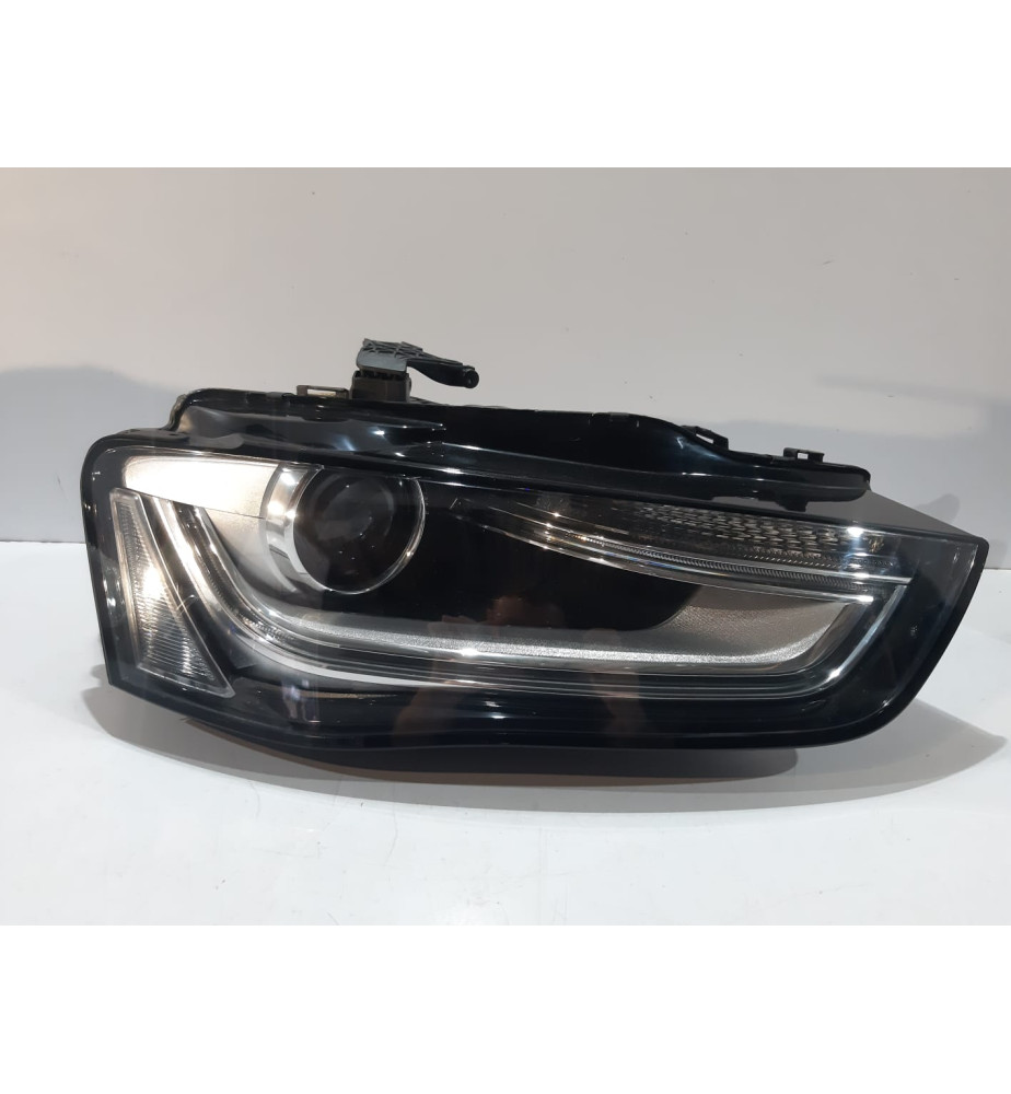 Audi A4 - Lampa  -BiXenon...