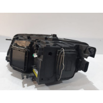 Audi Q5  Lampa Przednia - R - 13164