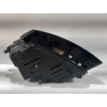 Audi Q5  Lampa Przednia - R - 13164