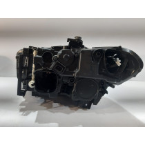 BMW 5 G30 / 31 Lampa przednia Full Led - R - 13166