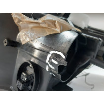 BMW 3 E90 / E91 LCI Lampa Bi-xenon R - 13171