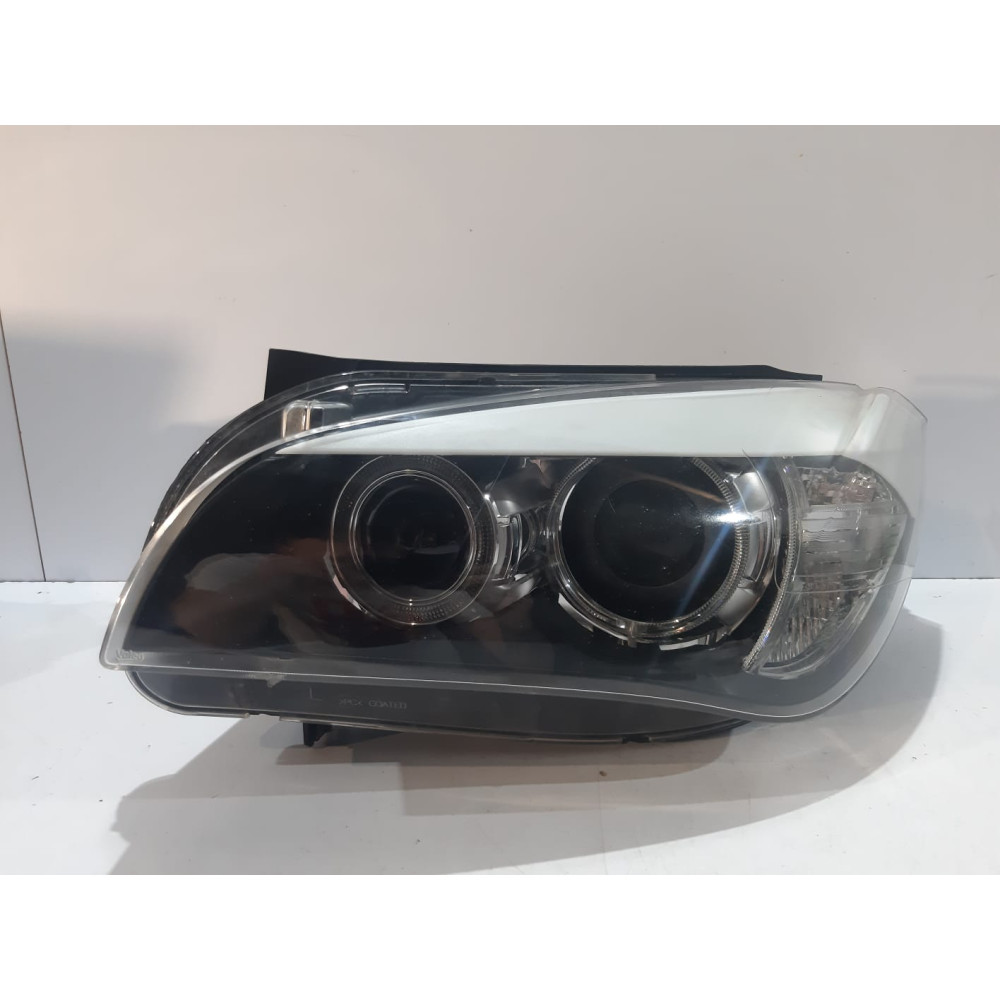 BMW X1 E84 - Lampa przednie...