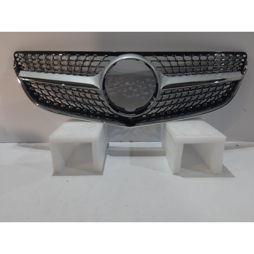 Mercedes E W207 LCI Atrapa...