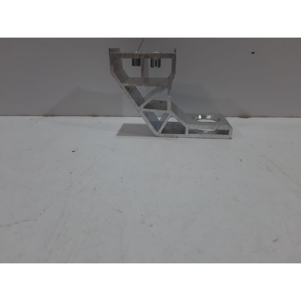 Mercedes C W205 Mocowanie chłodnicy L - 13313