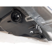 BMW X5 E70 LCI Lampa Bi-Xenon R - 13226