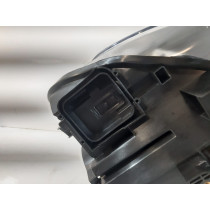 BMW X5 E70 Lampa przednia Bi-xenon R - 13372