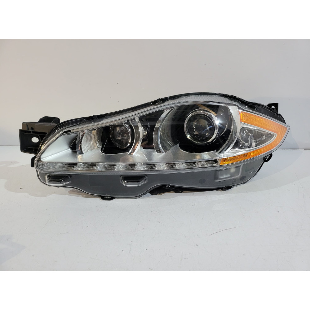 Jaguar XJ Lampa przednia...