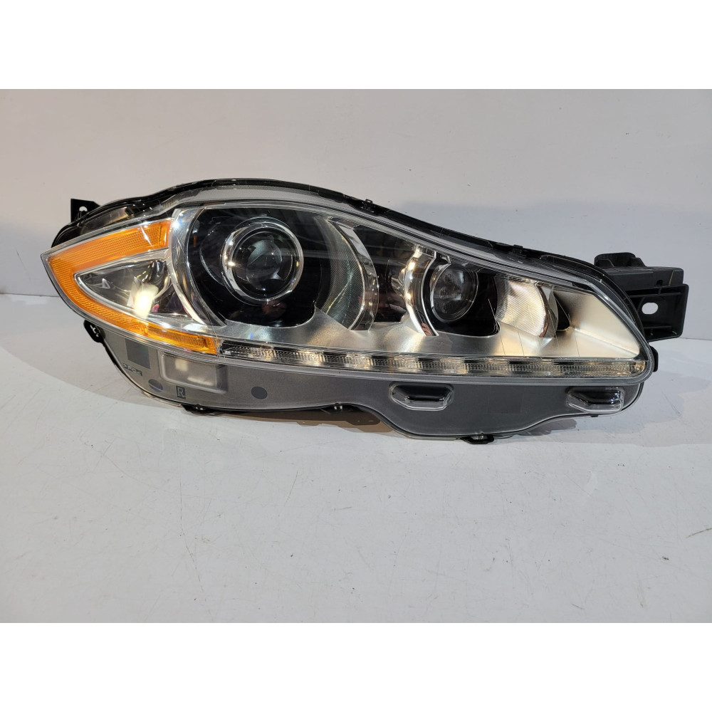 Jaguar XJ Lampa przednia...