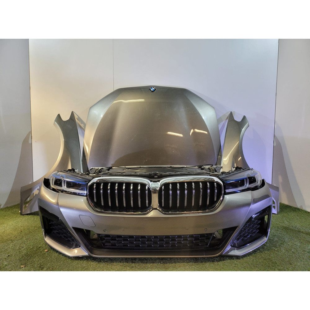 BMW 5 G30 Maska Pas Lampy...