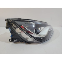 AUDI A1 8X Lampa przednia Xenon R - 13243