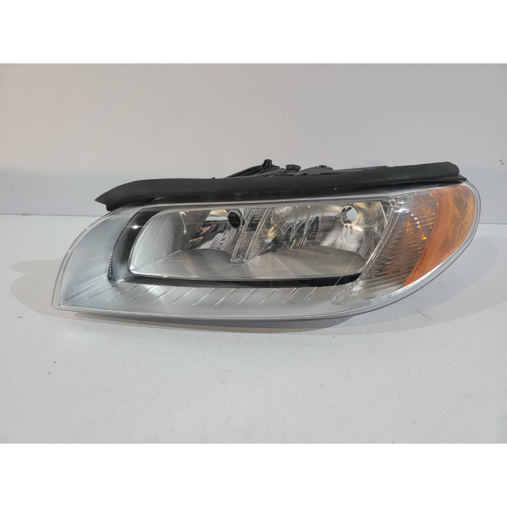 Volvo S80 / XC 70 Lampa H7...