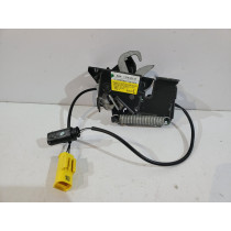 BMW 2 F46 / X1 F48 Zamek maski aktywny L - 13697