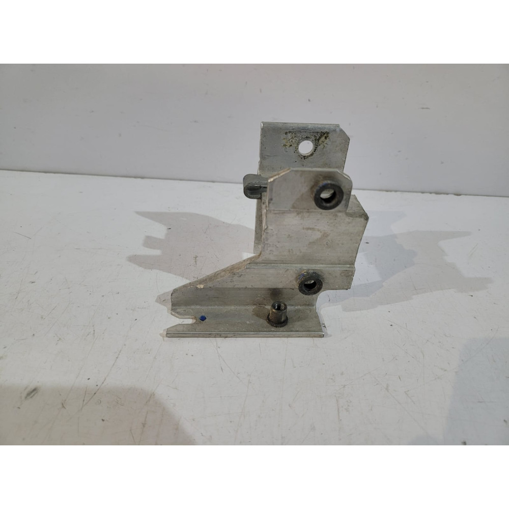 BMW 3 F30 / 1 F20 Mocowanie chłodnicy R - 13703