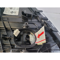 BMW 5 G30 Lampa przednia Adaptive LED R- 13743