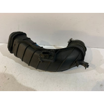 BMW 5 F10 Przewód powietrza 8508047 - 0147
