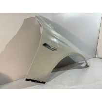 BMW 5 F10 / F11 Błotnik przedni Prawy - 13885