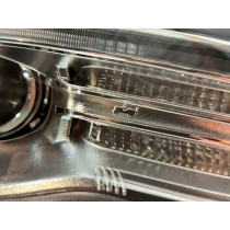 JEEP GRAND CHEROKEE WK2 Lampa xenon R - 12836