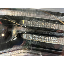 JEEP GRAND CHEROKEE WK2 Lampa bixenon R - 12818