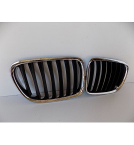 BMW X1 E84 Komplet Nerki / Grill zderzaka - 3720