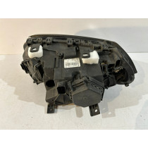 BMW X3 E83 LCI Lampa przednia Xenon R - 13886