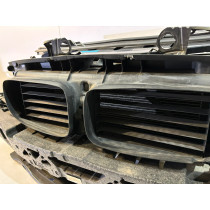 BMW 5 F10 / F11 530i Pas przedni kompletny - 14173