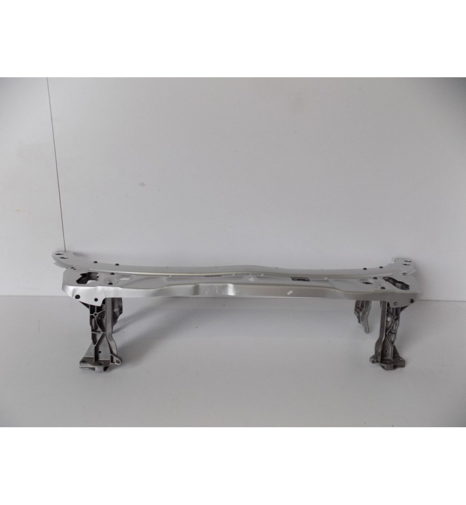 Mercedes W205 Pas przedni / Wzmocnienie - 3776