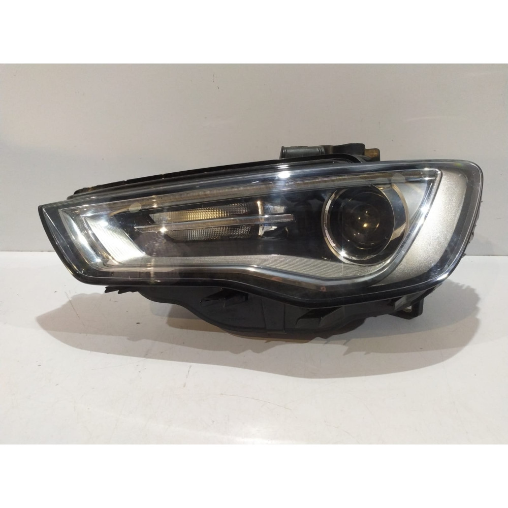 AUDI A3 8V Lampa przednia...