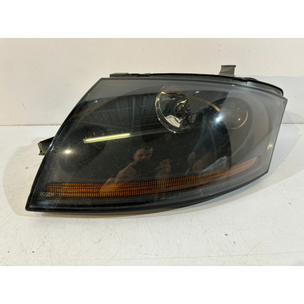 AUDI TT 8N Lampa przednia...
