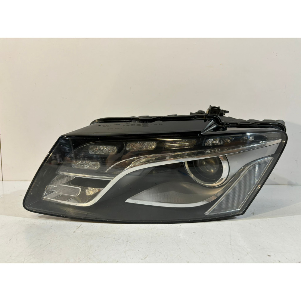 AUDI Q5 8R Lampa przednia...