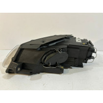 VW PASSAT B6 Lampa przednia Xenon R - 14818