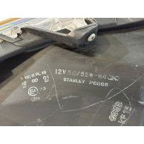 HONDA JEZZ 3 Lampa przednia zwykła R - 14827