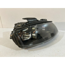 AUDI A3 8P Lampa przednia H7 prawa - 14830