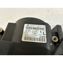 AUDI A4 B8 Lampa przednia Xenon L - 14844