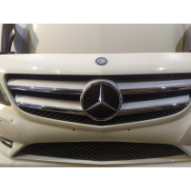 Mercedes B W246 Przód Zderzak maska pas - 15379