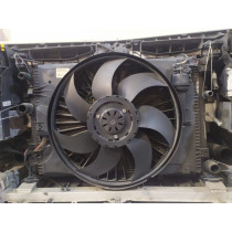 Mercedes B W246 Przód Zderzak maska pas - 15390