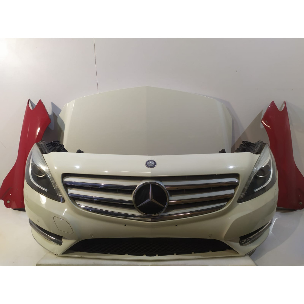 Mercedes B W246 Przód...