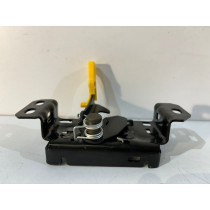 MERCEDES W177 / W247 / W118 Zamek maski - 15457